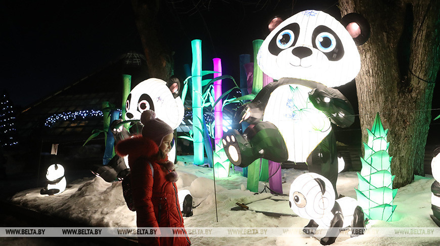 На фестивале китайских фонарей. Фото из архива