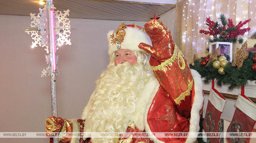 Владимир Радивилов в роли Деда Мороза
