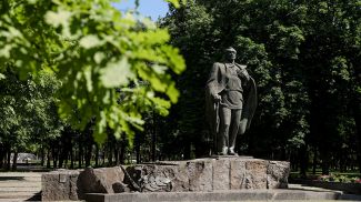 Памятник Янке Купале. Фото из архива