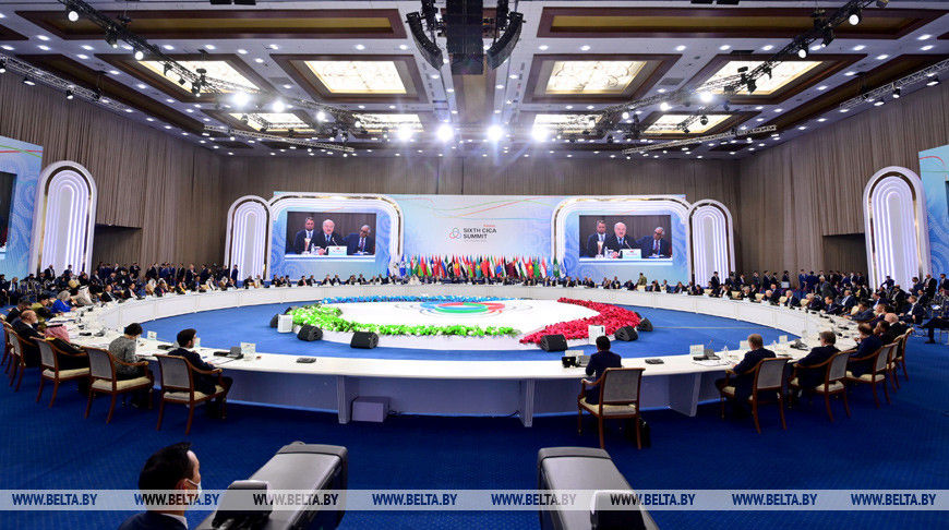 Александр Лукашенко На полях саммита СВМДА
