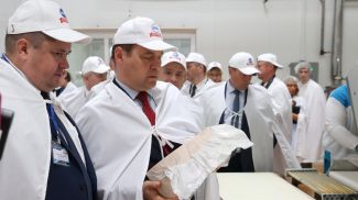 Во время посещения Рогачевского молочно-консервного комбината