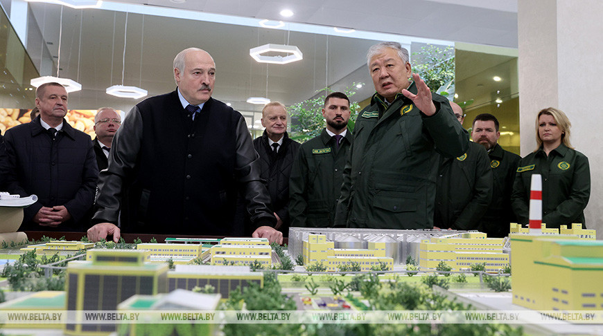 4 ноября Президент Беларуси Александр Лукашенко посетил Белорусскую национальную биотехнологическую корпорацию (БНБК) в Пуховичском районе