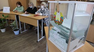 Досрочное голосование на избирательном участке №13 Новогрудка