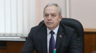 Игорь Сергеенко во время совещания