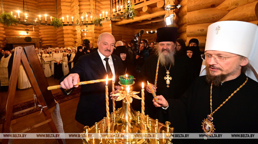 Александр Лукашенково время посещения рождественского богослужения в храме на территории Свято-Елисаветинского монастыря