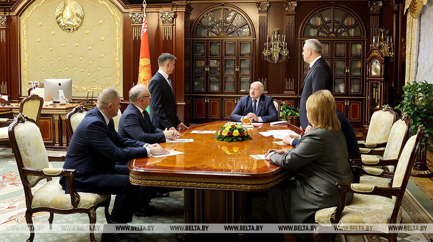 Президент Беларуси Александр Лукашенко 17 января рассмотрел кадровые вопросы
