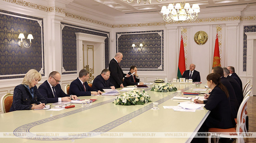 Планируемые изменения законов по вопросам банковской деятельности стали темой совещания у Президента Беларуси Александра Лукашенко