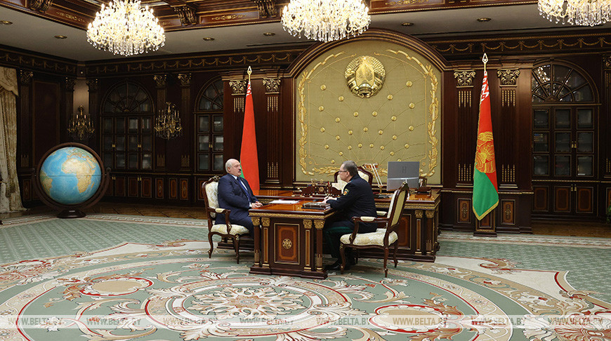 Александр Лукашенко принял с докладом генерального прокурора Андрея Шведа