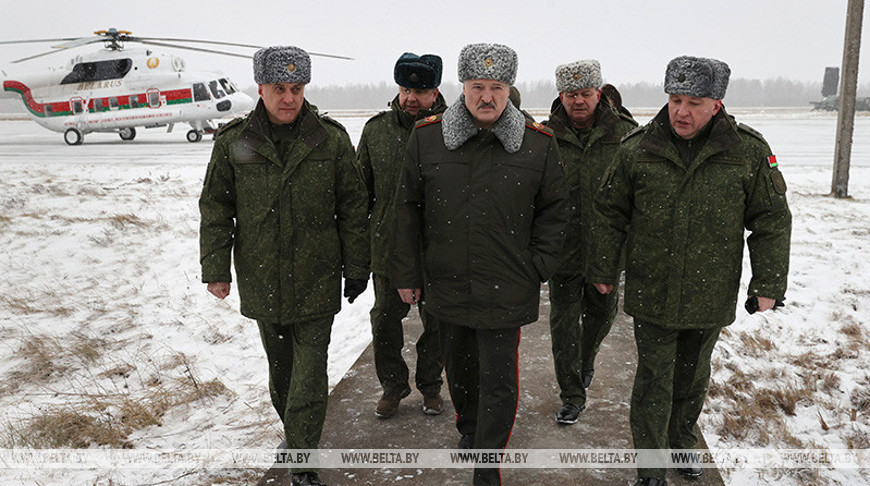 Президент Беларуси Александр Лукашенко во время посещения Брестской области, январь 2021 года