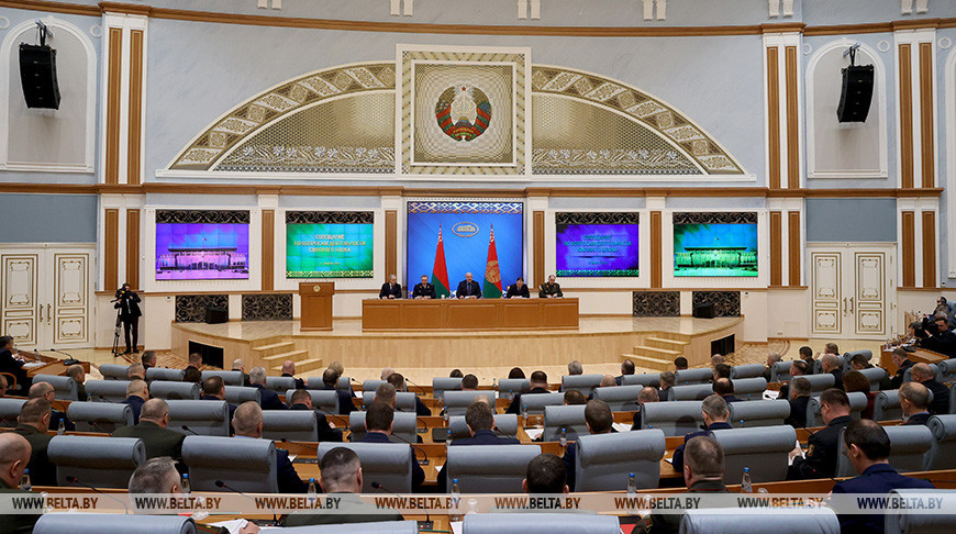 Александр Лукашенко собрал большое совещание с силовым блоком страны