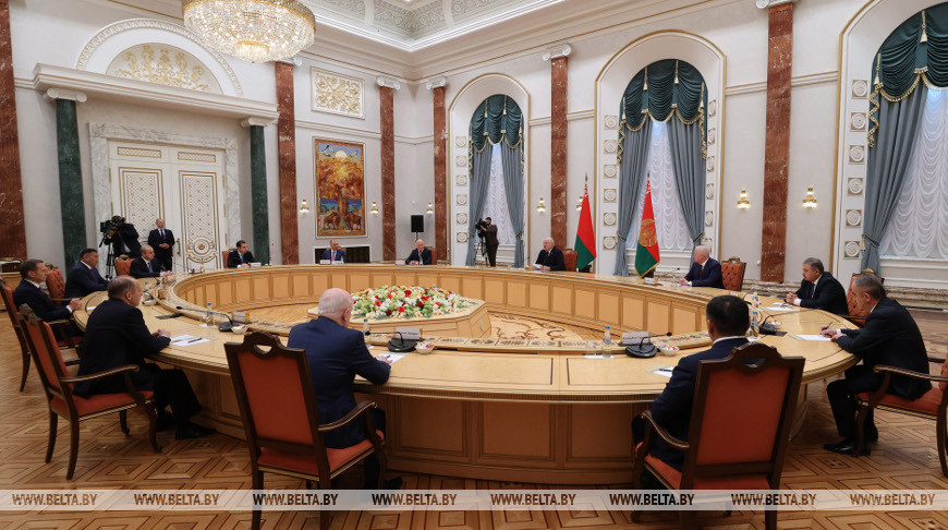 Александр Лукашенко во время встречи с участниками 52-го заседания Совета руководителей органов безопасности и специальных служб государств - участников СНГ, июнь 2023