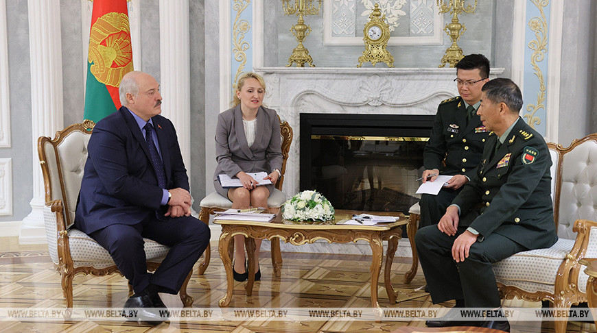 Александр Лукашенко во время встречи с Ли Шанфу