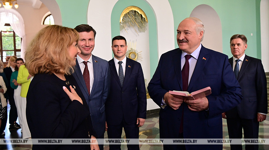 Александр Лукашенко во время посещения Белорусского государственного университета