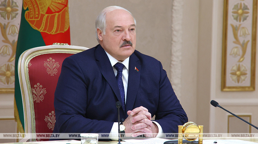 Александр Лукашенко 10 октября встретился с губернатором Новосибирской области России Андреем Травниковым