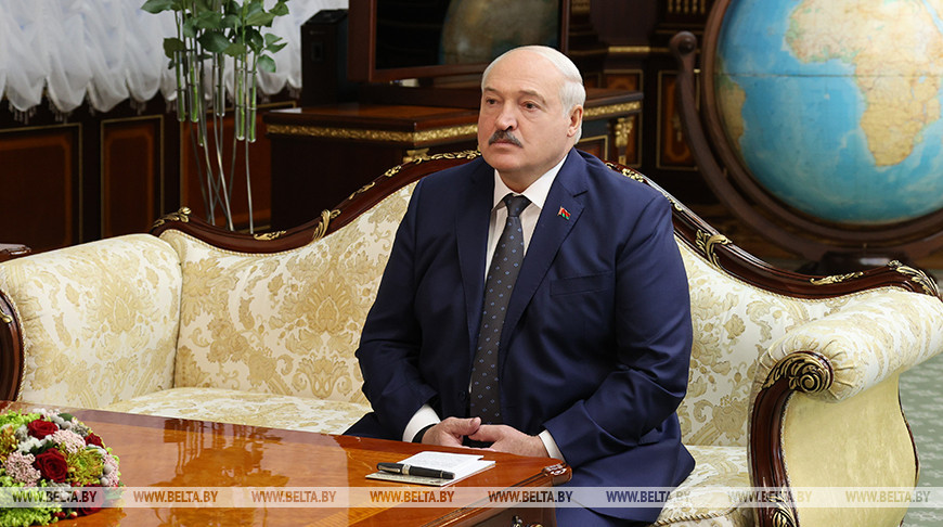 Александр Лукашенко во время встречи с генеральным секретарем ОДКБ Имангали Тасмагамбетовым