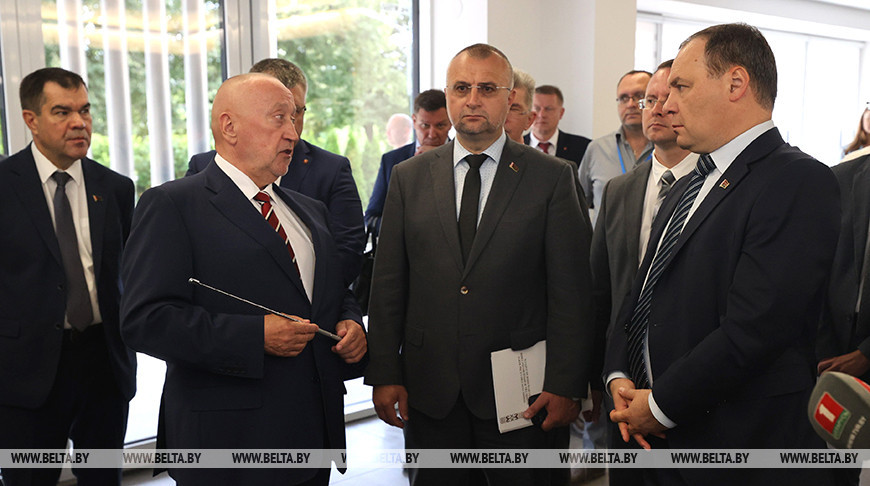 В рамках рабочей поездки в Брест премьер-министр Беларуси Роман Головченко посетил ОАО "Савушкин продукт"