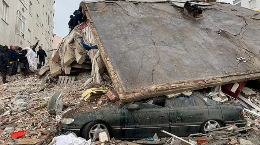 Последствия землетрясений в Турции: руины зданий в Диярбакыре. Фото Агентства "Анадолу"