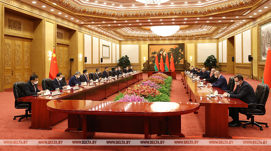 Во время встречи Президента Беларуси Александра Лукашенко и Председателя КНР Си Цзиньпина