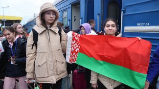 3 апреля первая весенняя смена из 350 детей Донбасса приехала на оздоровление в Беларусь. Фото из архива