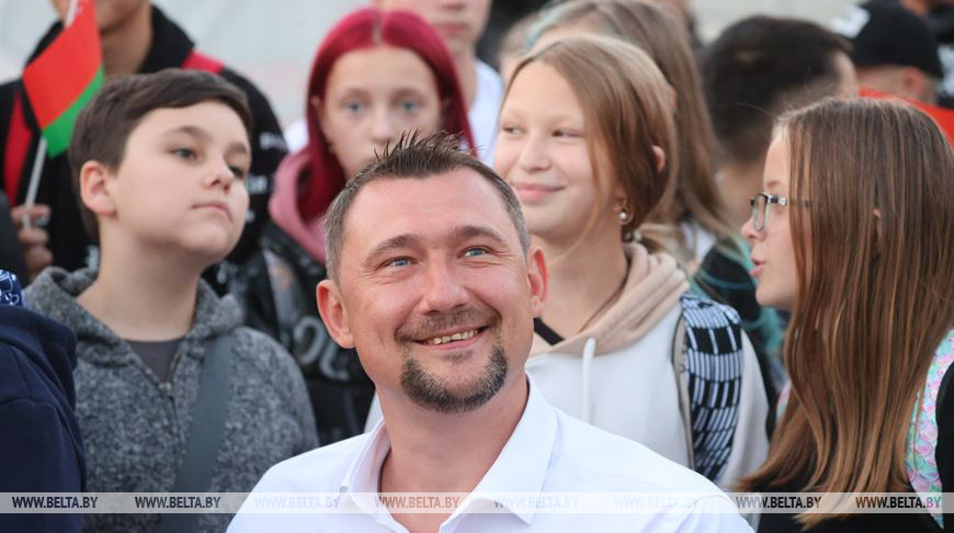 Алексей Талай и дети из Донбасса