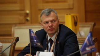 Олег Романов