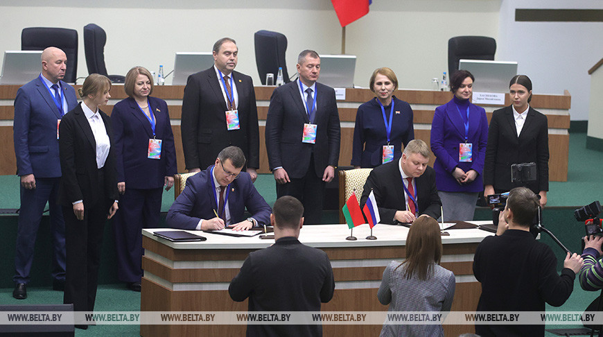 Протоколы о намерениях о сотрудничестве подписаны между Светлогорским городским округом и Новогрудским райисполкомом