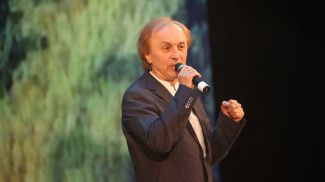Олег Елисеенков