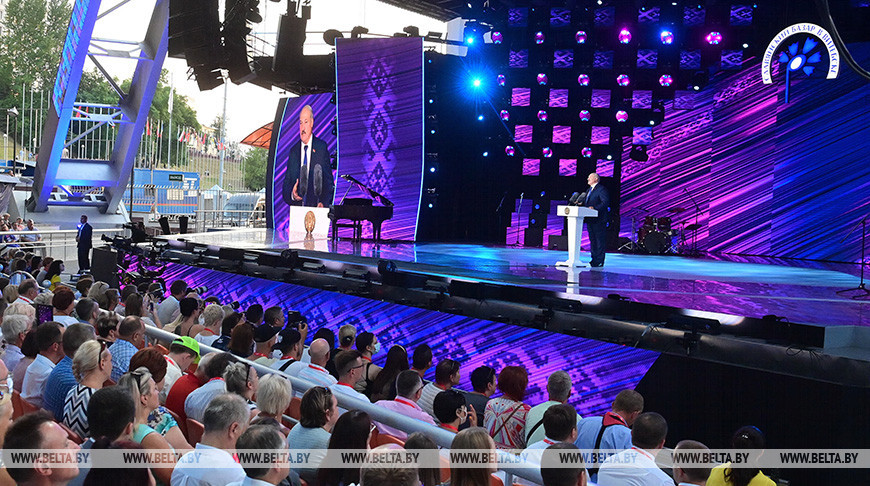 Александр Лукашенко во время церемонии открытия XXX Международного фестиваля искусств "Славянский базар в Витебске", июль 2021 года