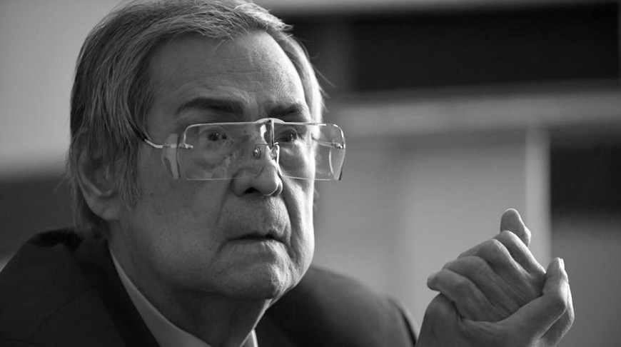 Аман Тулеев. Фото из архива ТАСС