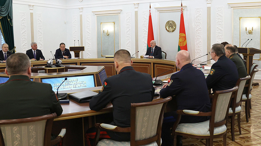 Президент Беларуси Александр Лукашенко во время заседания Совета безопасности
