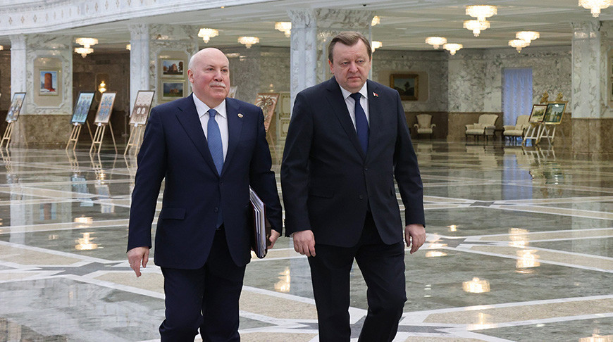 Государственный секретарь Союзного государства Дмитрий Мезенцев и министр иностранных дел Республики Беларусь Сергей Алейник