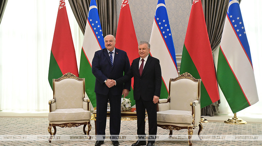 Во время официальных переговоров Президента Беларуси Александра Лукашенко с Президентом Узбекистана Шавкатом Мирзиёевым в Ташкенте
