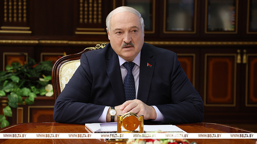 Александр Лукашенко во время совещания по вопросам организации работы Палаты представителей Национального собрания Республики Беларусь