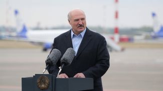 Александр Лукашенко принял участие в церемонии открытия второй искусственной взлетно-посадочной полосы, май 2019 года