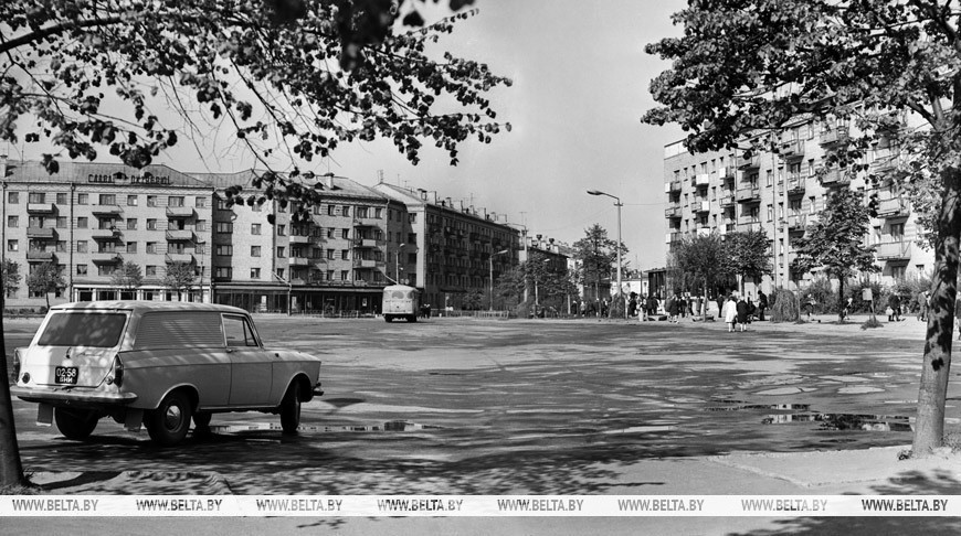 7 июня 1974 года. Площадь имени Ленина. Фото Ивана Змитровича