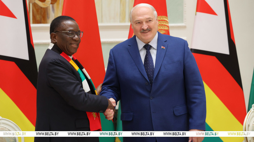 Эммерсон Мнангагва и Александр Лукашенко