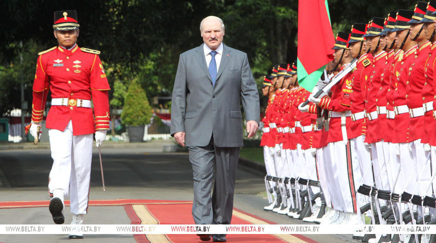 Александр Лукашенко во время посещения Джакарты, март 2013 года