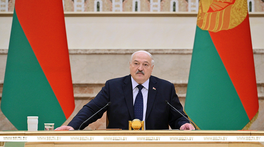 Александр Лукашенко во время совещания с руководителями дипломатических представительств