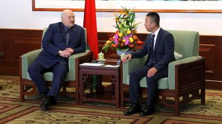 Во время встречи с руководством компании &quot;Шаньдун Лисэнтэ Агротехнолоджи&quot; во главе с председателем правления Ваном Шоубо