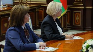 Надежда Лазаревич (справа)