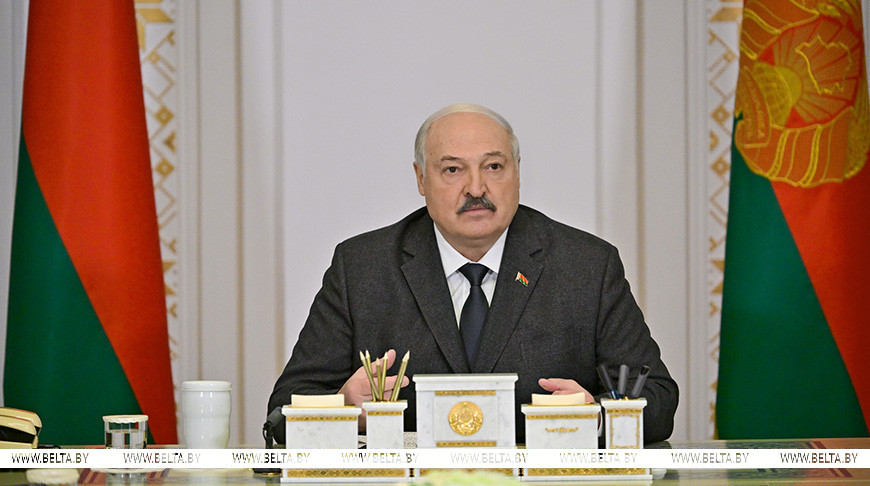 Александр Лукашенко во время совещания по темам развития районов Припятского Полесья и реализации соответствующей программы