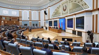 Александр Лукашенко во время совещания по вопросам развития научной сферы и деятельности Национальной академии наук Беларуси