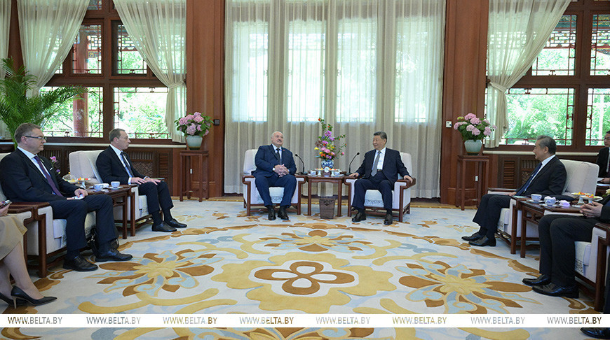 Во время встречи Александра Лукашенко и Си Цзиньпина в резиденции Чжуннаньхай в Пекине