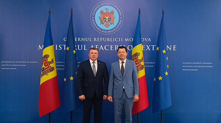 Анатолий Бубен и Сергей Михов. Фото МИД