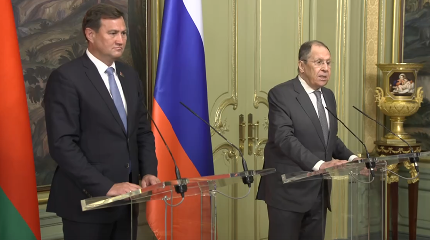 Максим Рыженков и Сергей Лавров. Cкриншот видео