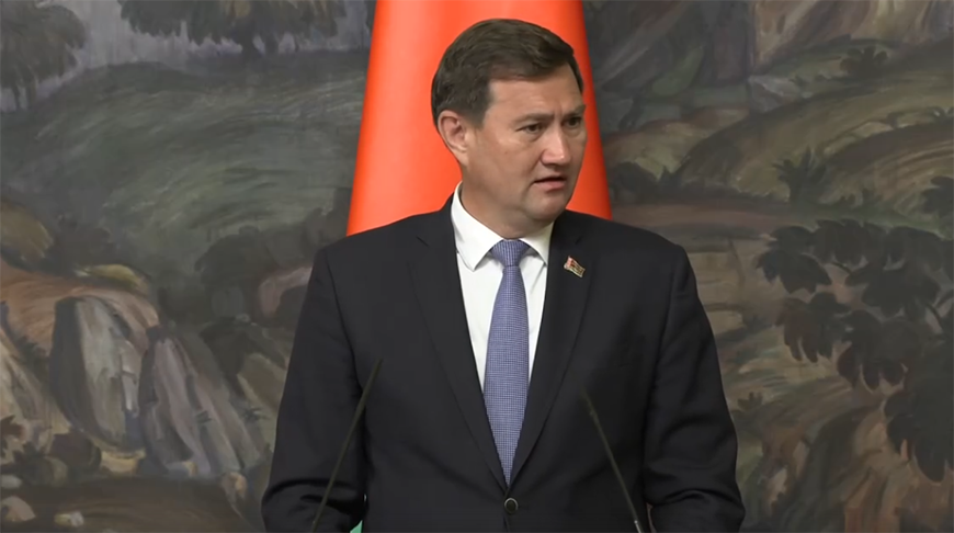 Максим Рыженков. Скриншот видео