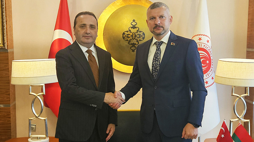 Мустафа Тузджу и Анатолий Глаз. Фото МИД