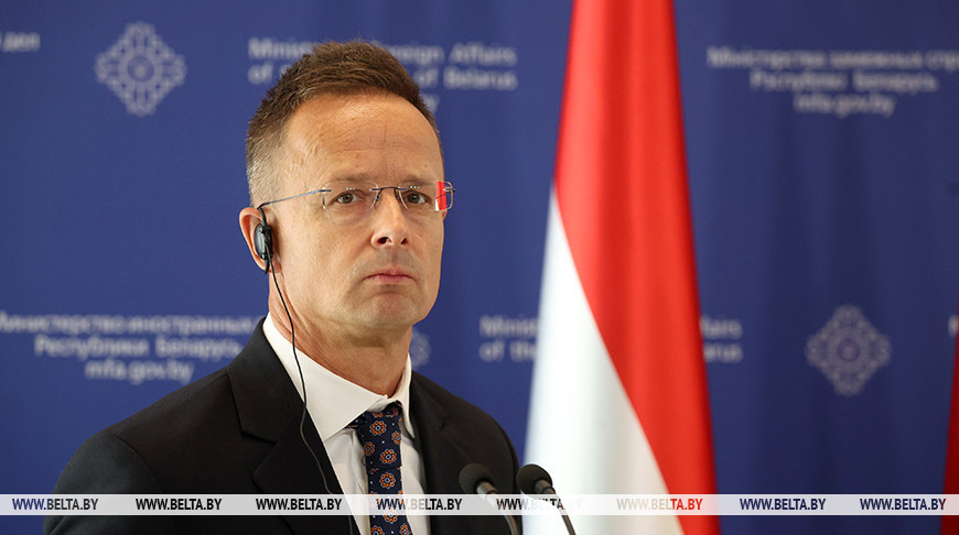 Петер Сийярто