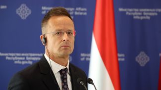 Петер Сийярто