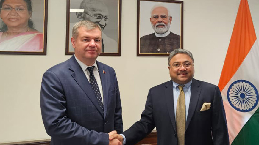 Михаил Касько и Сиби Джордж. Фото МИД